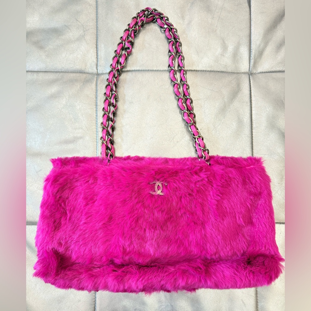 AUTHENTIC CHANEL LAPIN RABBIT FUR HOT PINK PURSE DOUBLE CHAIN STRAP CLUTCH RARE